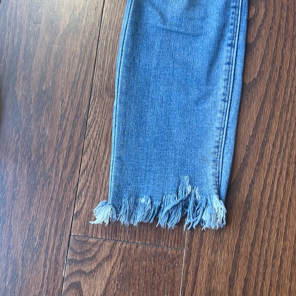 Lucky brand jean- great condition - Picture 3 of 6